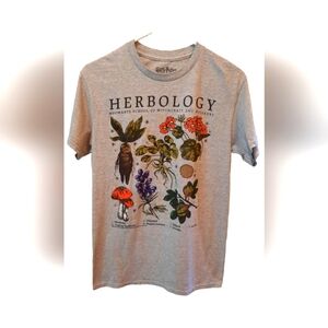 Harry Potter Gray Herbology Short Sleeve Crew Neck T-shirt size Small